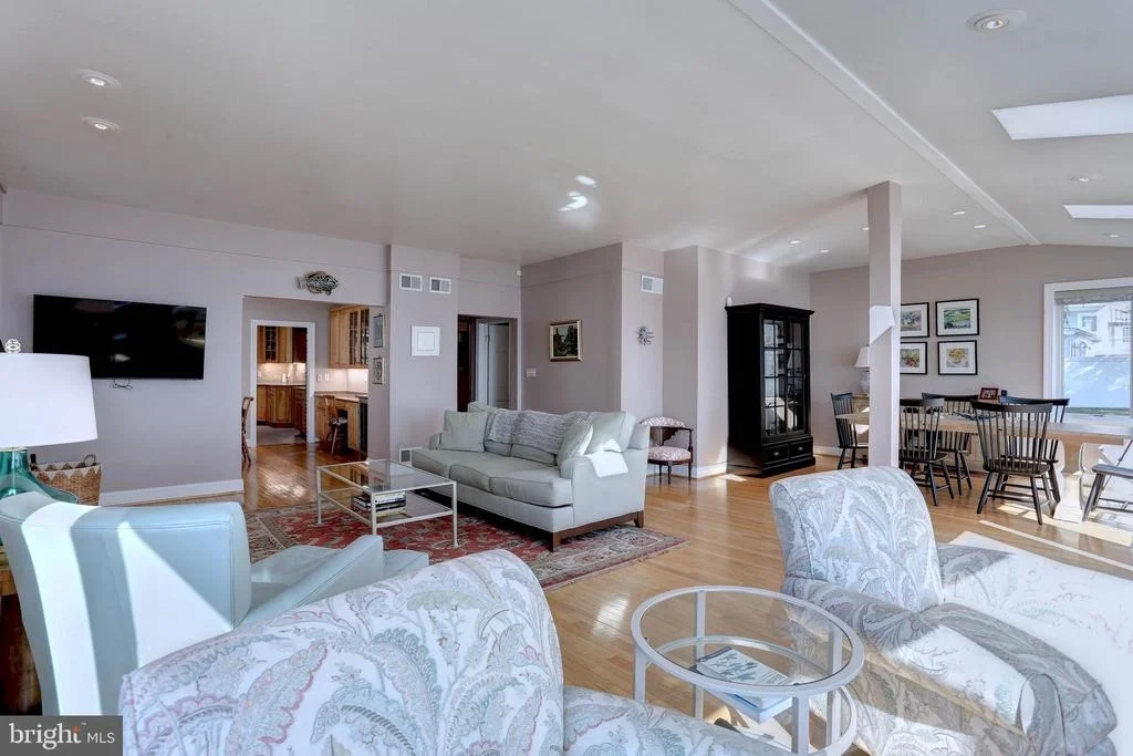 Photo of 8171 BAYSIDE DRIVE