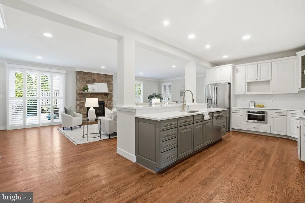 Photo of 2808 JOHN MARSHALL DRIVE