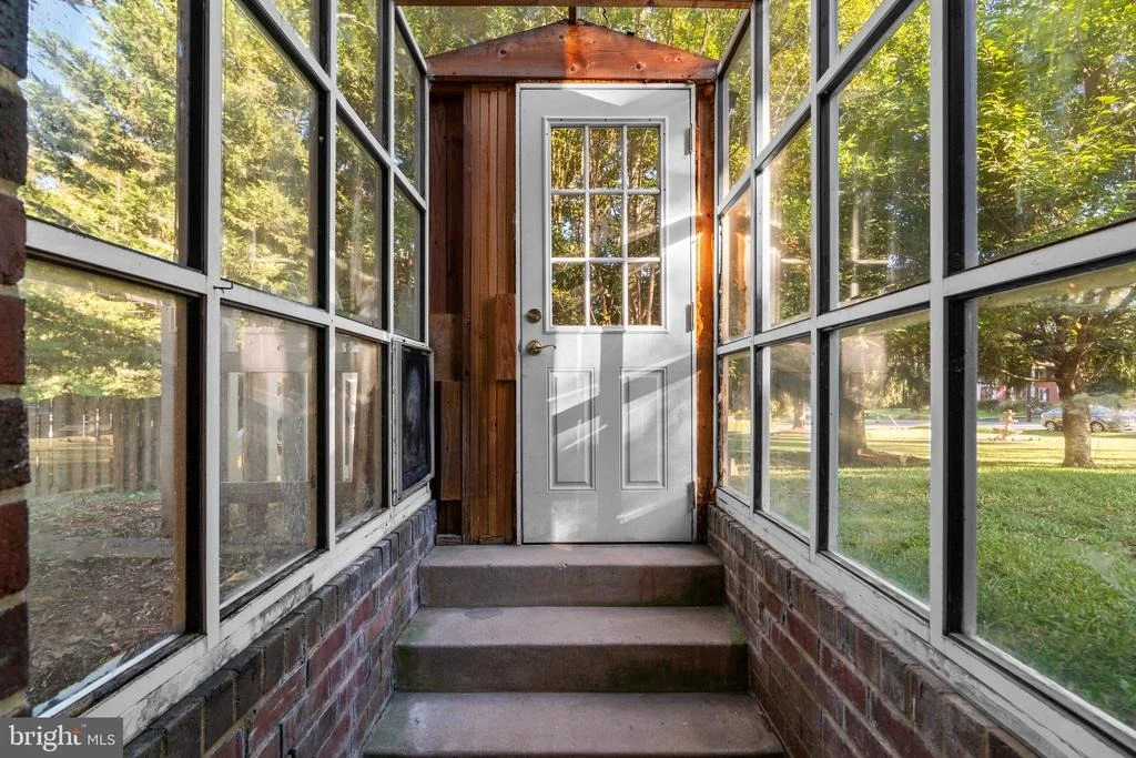 Photo of 7908 BROOKLYN BRIDGE ROAD