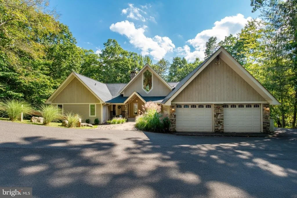 Photo of 2747 MARSH HILL ROAD