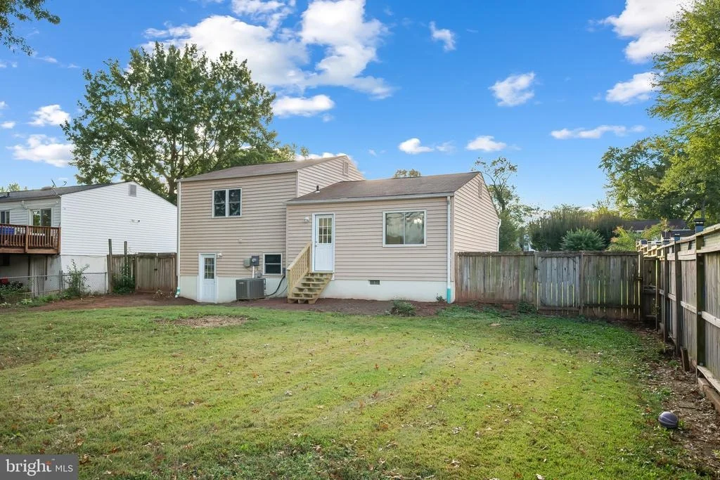 Photo of 8516 CAVALRY LANE