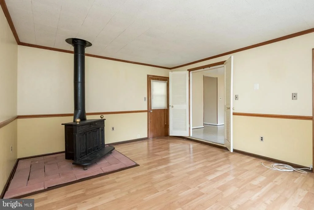 Photo of 129 HEDGEWOOD DRIVE