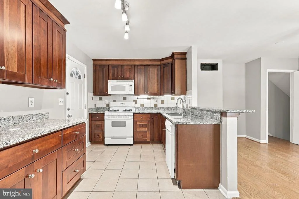 Photo of Unit 4A at 8459 IMPERIAL DRIVE