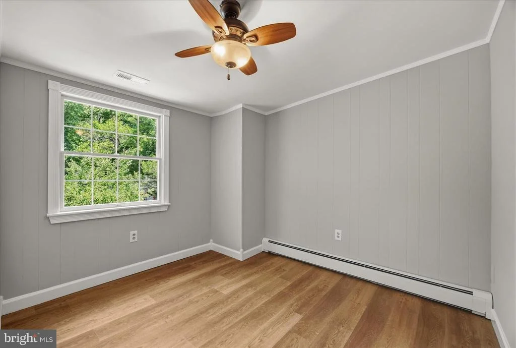 Photo of 565 SUNSET KNOLL ROAD