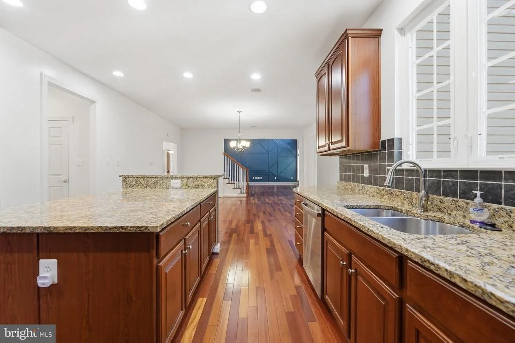 Photo of 2148 CHESTNUT LANE