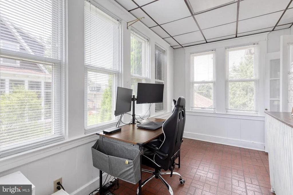 Photo of 1704 LINCOLN DRIVE