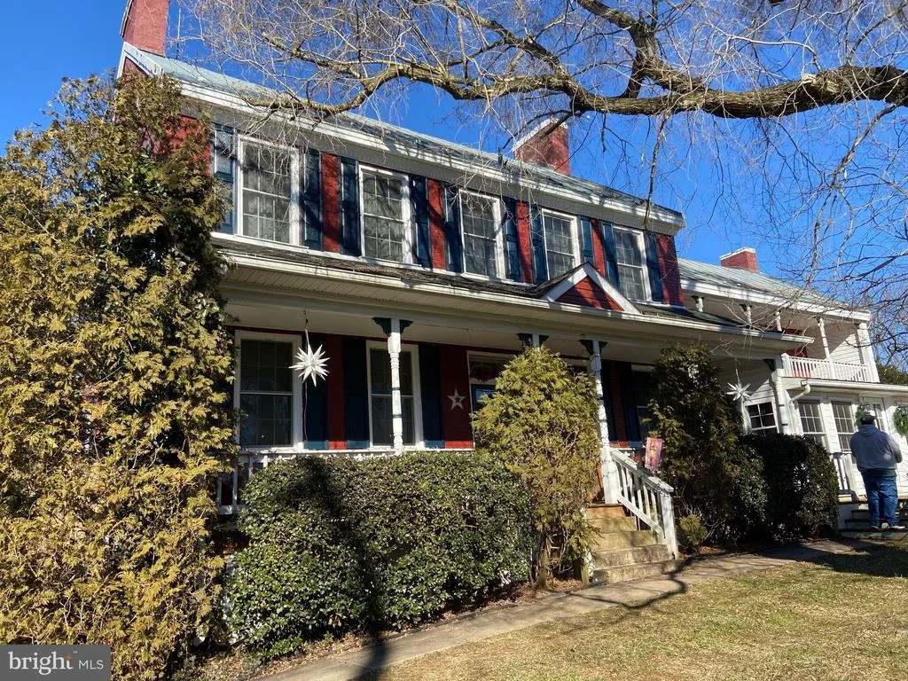 Photo of 3823 ROUNDTREE ROAD