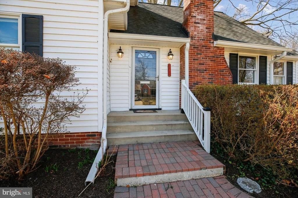 Photo of 10412 EDGEWOOD AVENUE