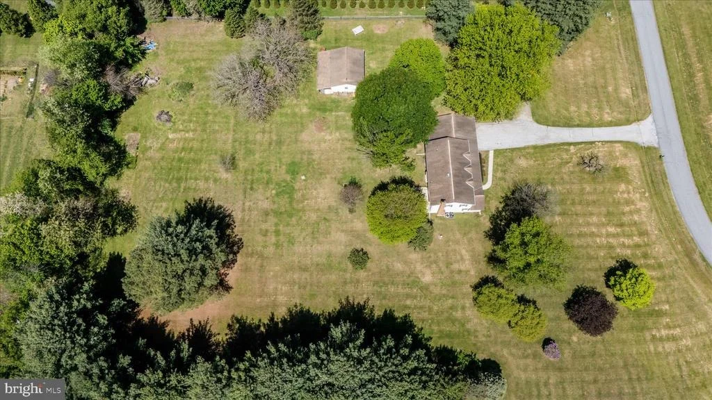 Photo of 19231 DEER PATH