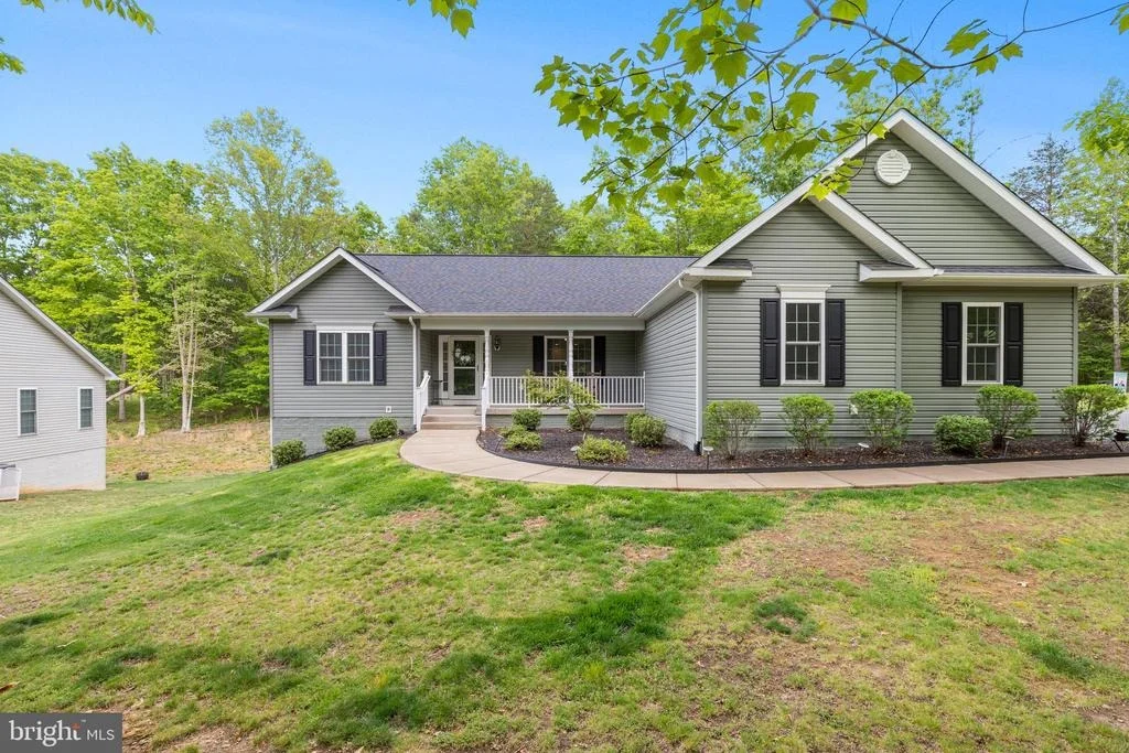 Photo of 132 PINEHURST DR DRIVE