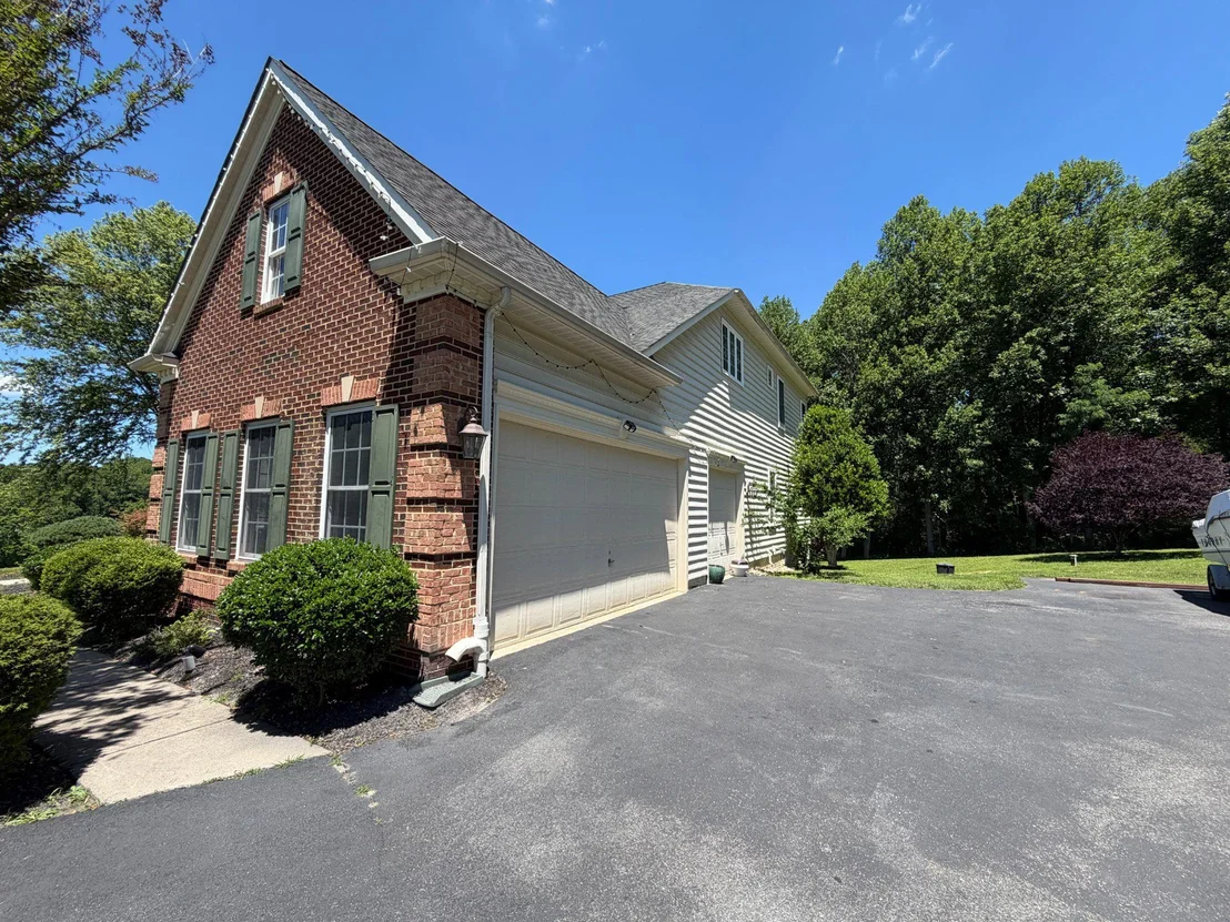 Photo of 18724 BROOKE ROAD