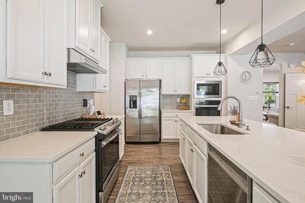 Photo of 6023 CHARLES HENRY PLACE