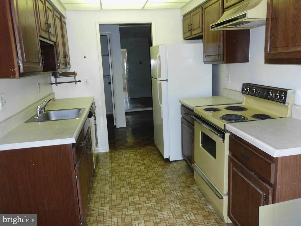 Photo of Unit 862D at 15301 PINE ORCHARD DRIVE
