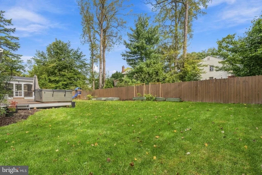 Photo of 5109 KING DAVID BOULEVARD