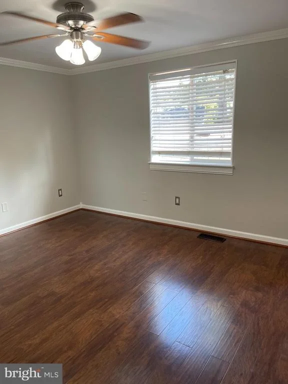 Photo of 4502 CUB RUN ROAD