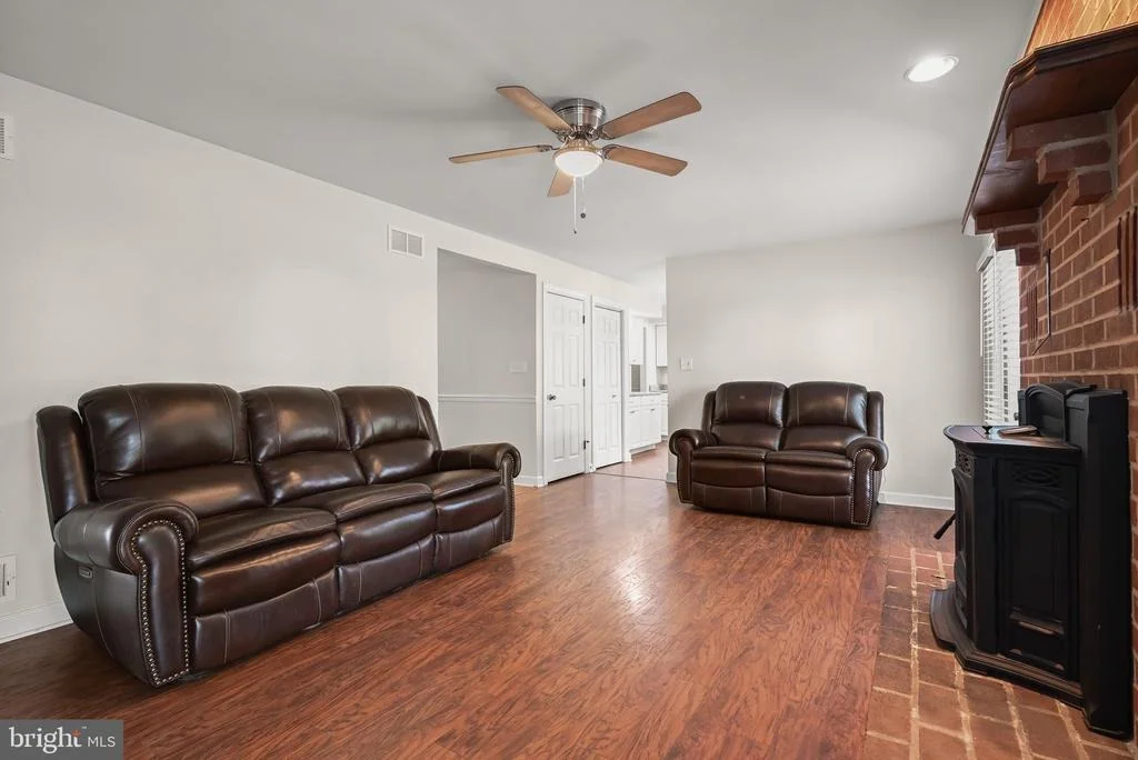 Photo of 1672 THRASHER DRIVE