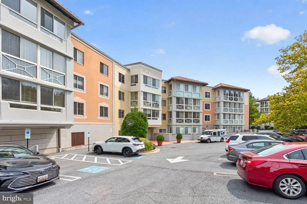 Photo of Unit 311 at 14801 PENNFIELD CIRCLE