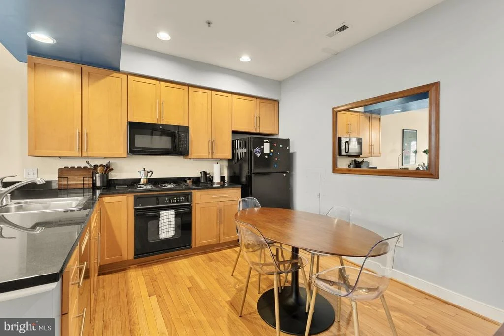 Photo of Unit 3 at 2363 CHAMPLAIN STREET NW