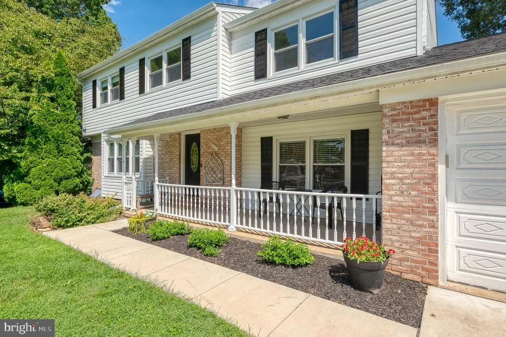Photo of 625 FOXCROFT DRIVE