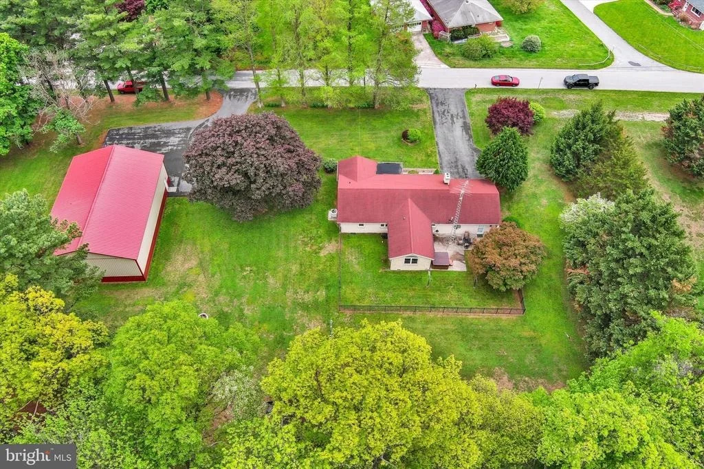 Photo of 1609 FAIRMOUNT ROAD