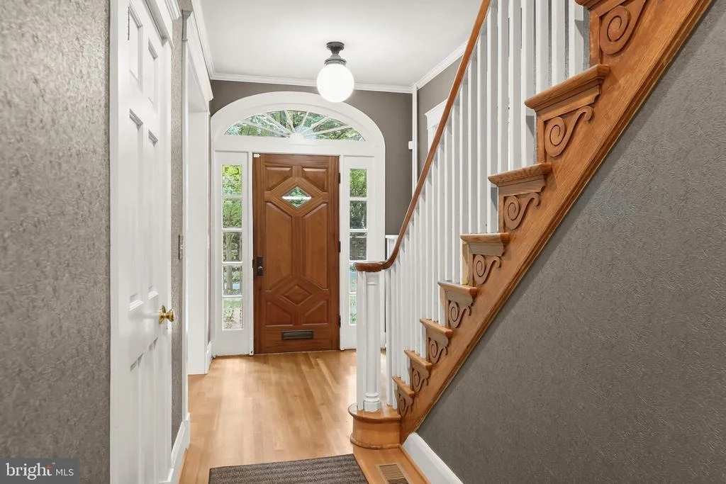Photo of 210 NORTHFIELD PLACE