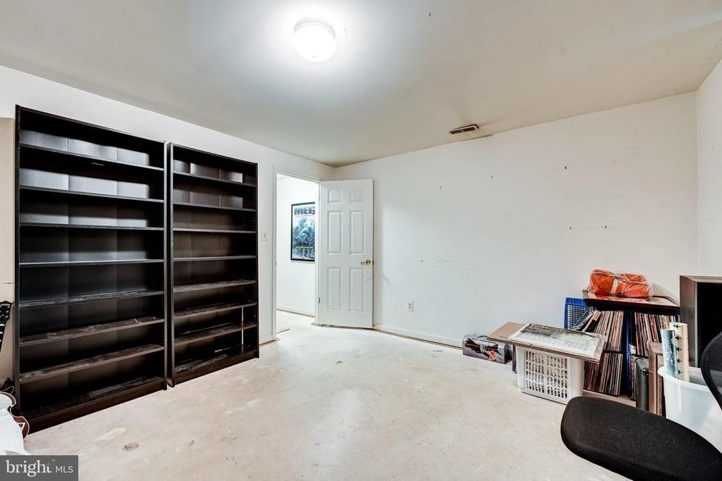 Photo of 9684 BRITFORD DRIVE