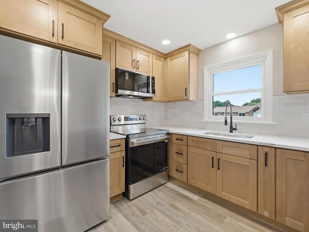 Photo of 17608 FOREST GLEN CIRCLE