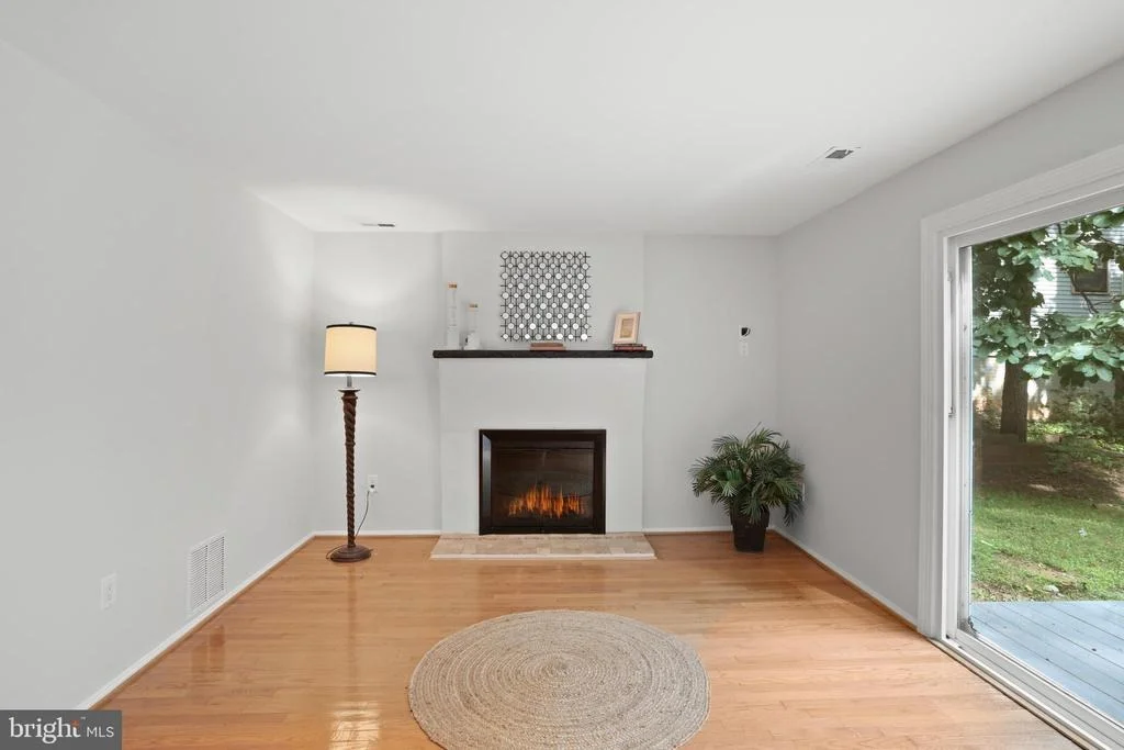 Photo of 1410 FALLSWOOD DRIVE