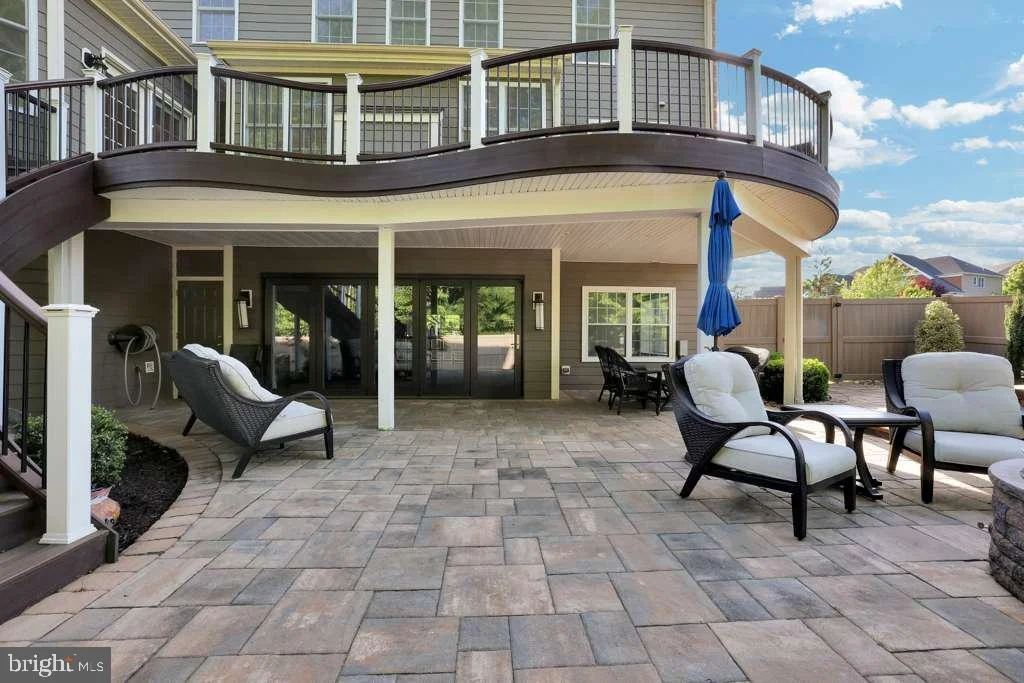 Photo of 8227 SAINT FRANCIS DRIVE