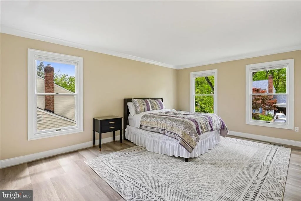 Photo of 2425 HIDDEN VALLEY LANE