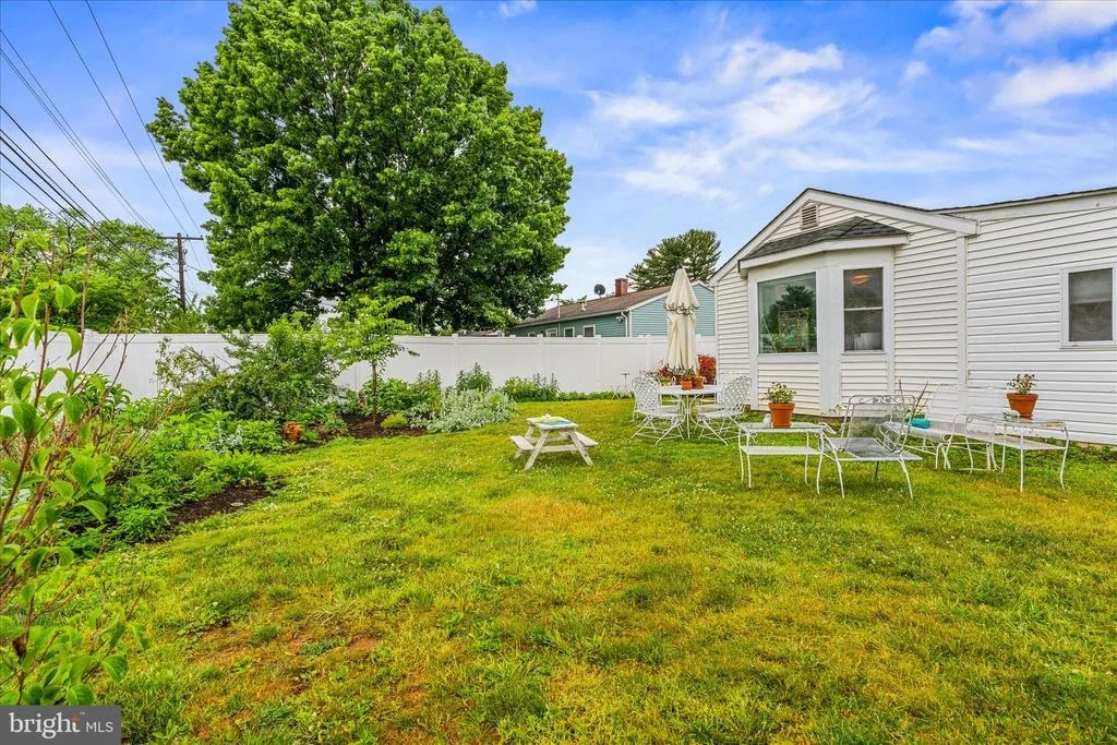 Photo of 466 CARROLLTON DRIVE