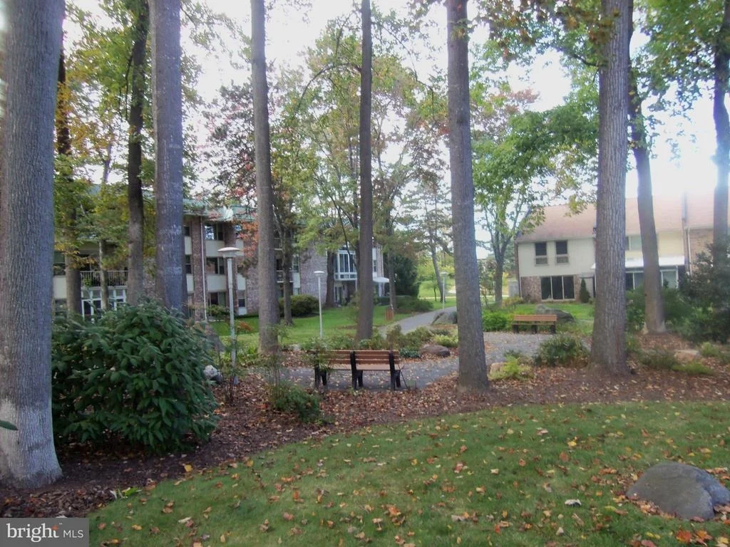 Photo of Unit 82F at 3632 GLENEAGLES DRIVE
