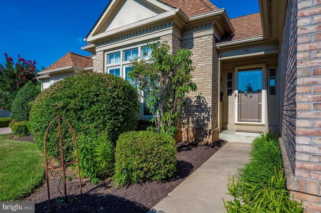 Photo of 841 DUNBROOKE COURT