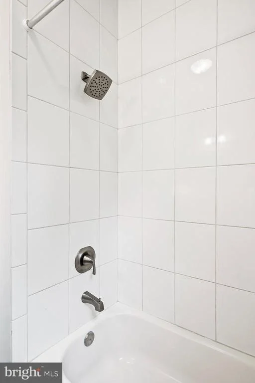 Photo of 208 EDGEWATER DRIVE