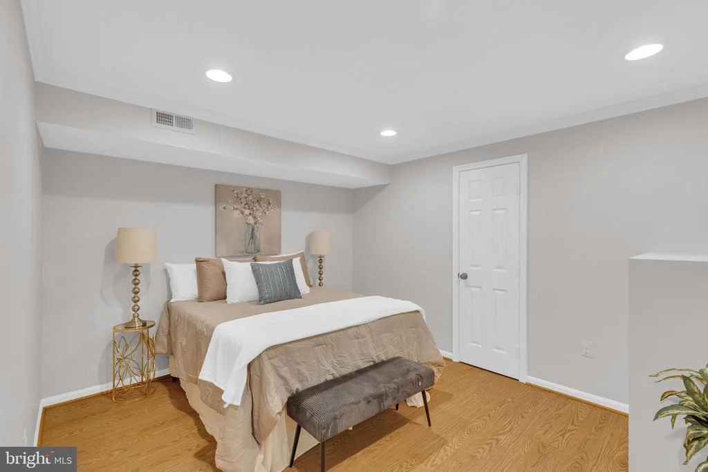 Photo of 8323 ARGENT CIRCLE
