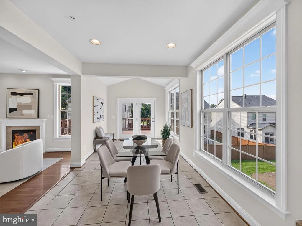 Photo of 3032 MOORE LANE