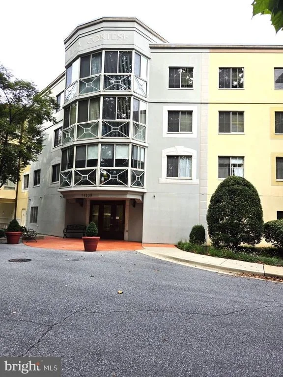 Photo of Unit 105 at 14809 PENNFIELD CIRCLE