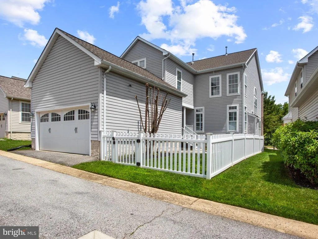 Photo of 1713 ALLERFORD DRIVE