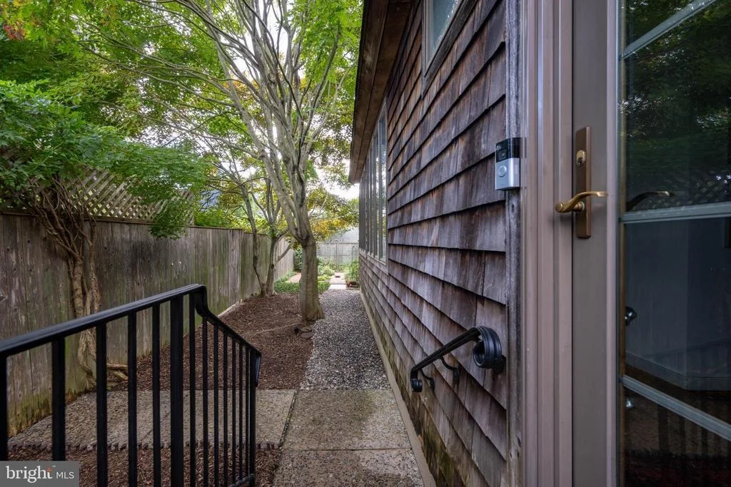 Photo of 118 BEEBE AVENUE