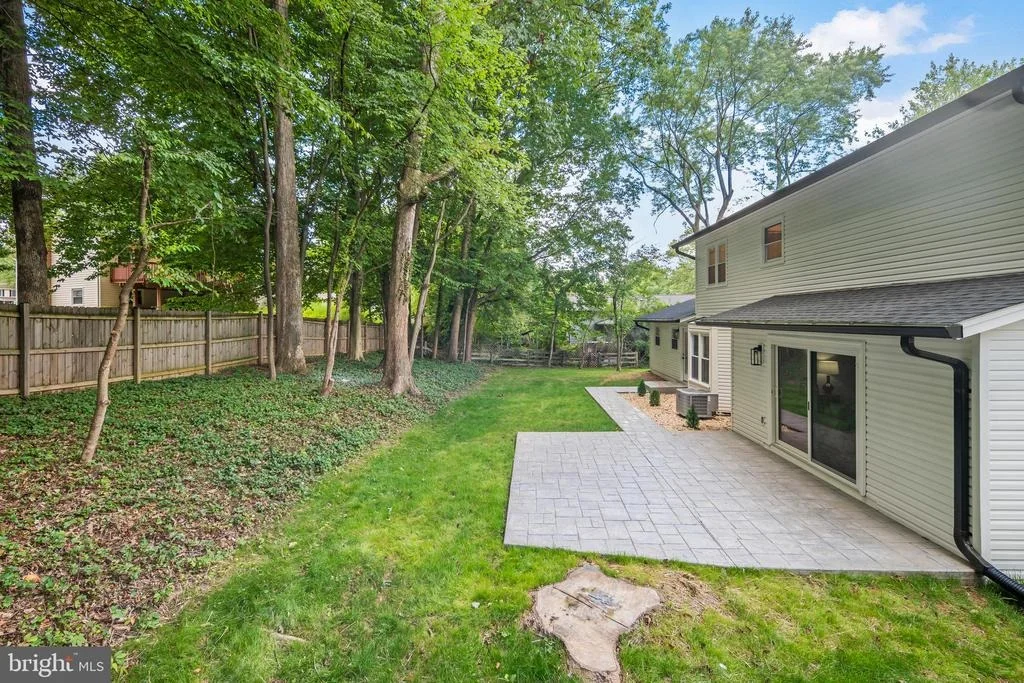 Photo of 9137 ROCKEFELLER LANE