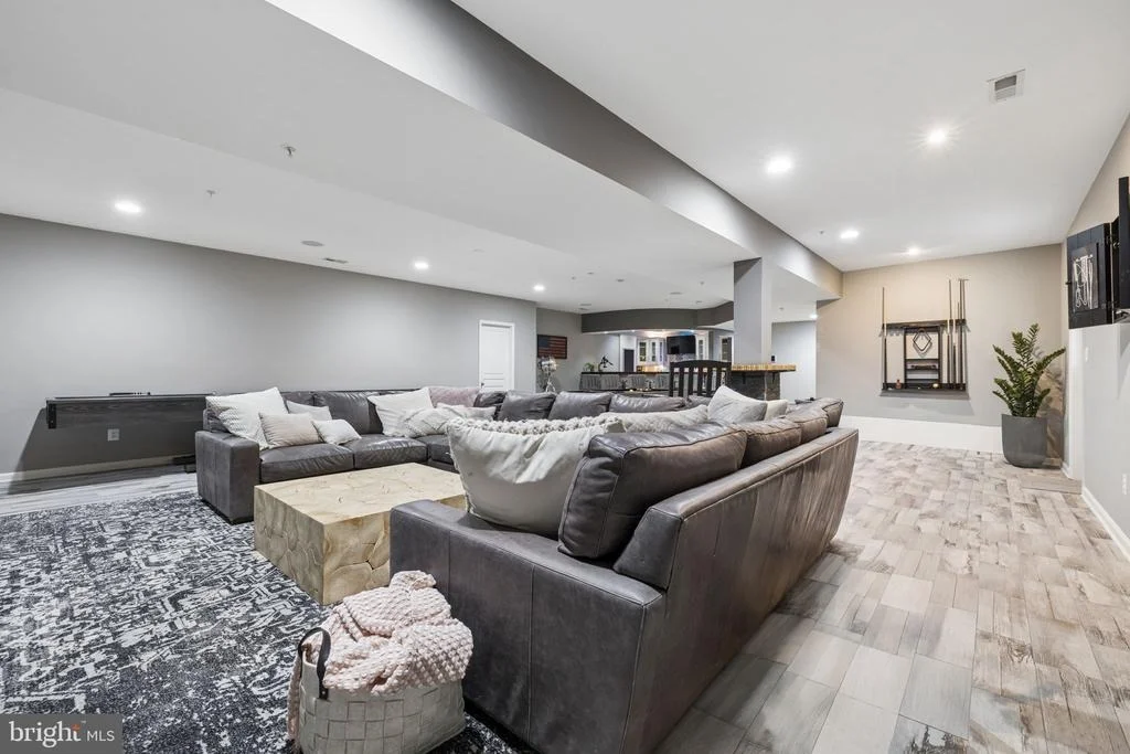 Photo of 8328 PINE KNOTT COURT