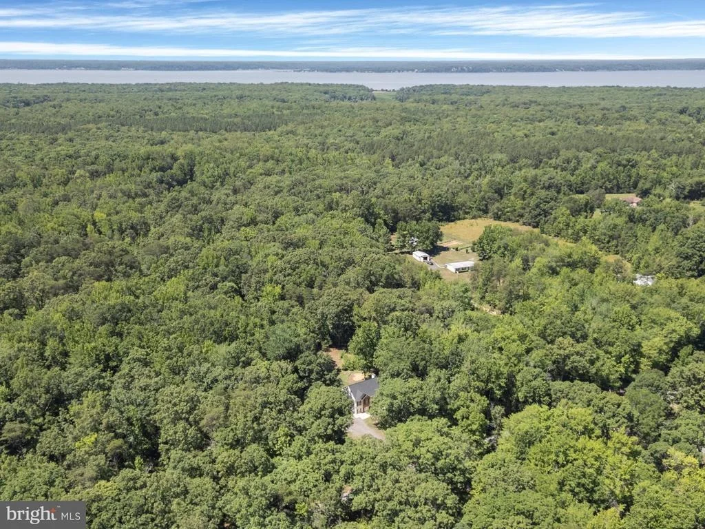Photo of 2535 SMITH POINT ROAD