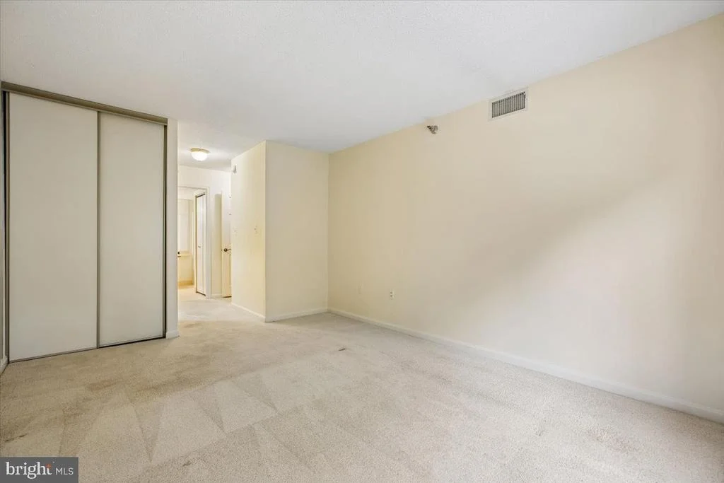 Photo of Unit 314 at 14809 PENNFIELD CIRCLE