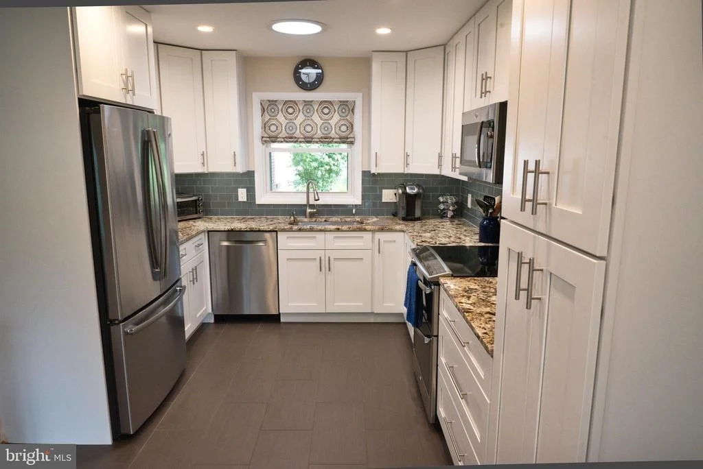 Photo of 14001 BETHPAGE LANE