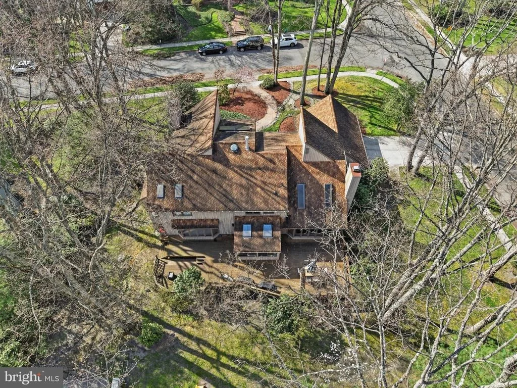 Photo of 1 WINDSOR DRIVE