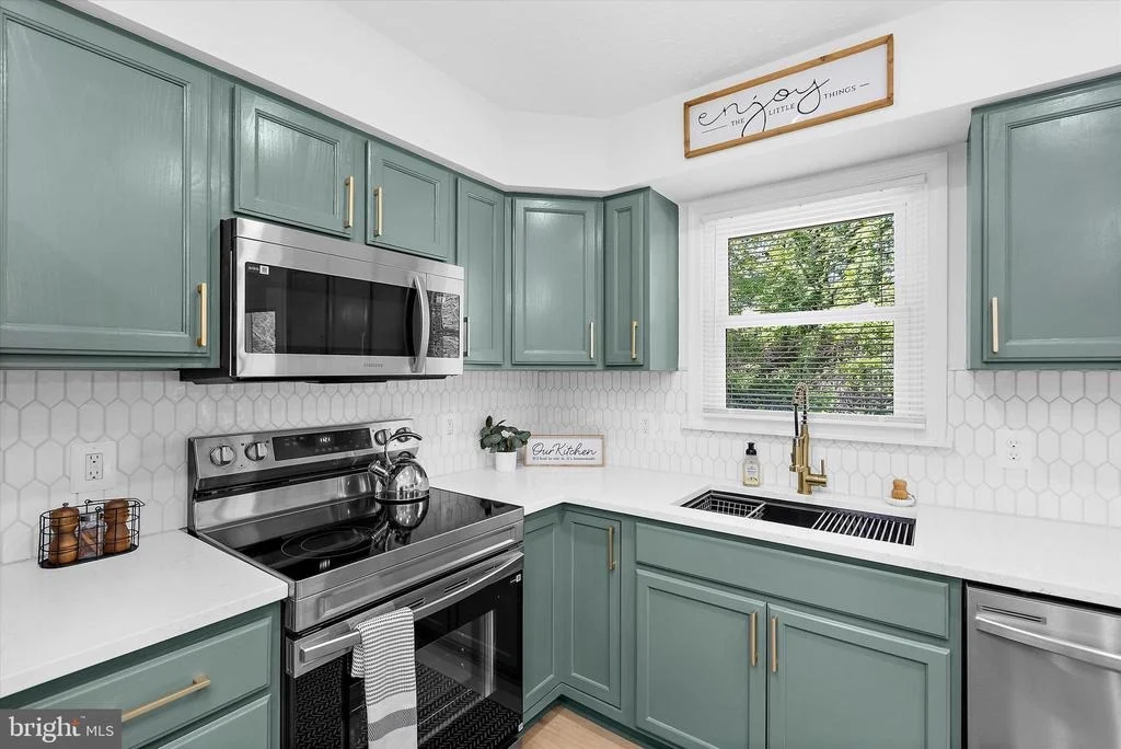 Photo of 774 EVERIST DRIVE