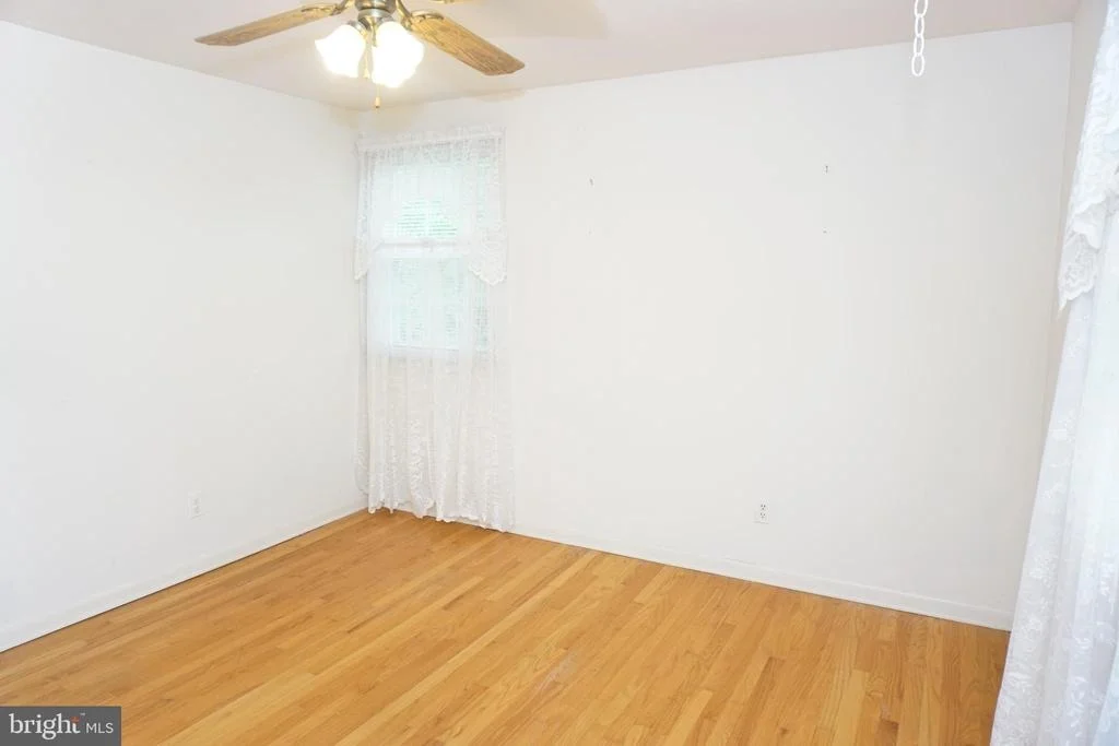 Photo of 1304 CHEZ COURT