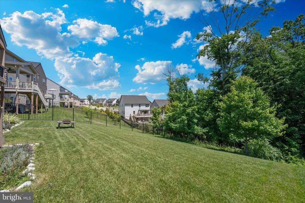 Photo of 7031 EAGLEHEAD DRIVE