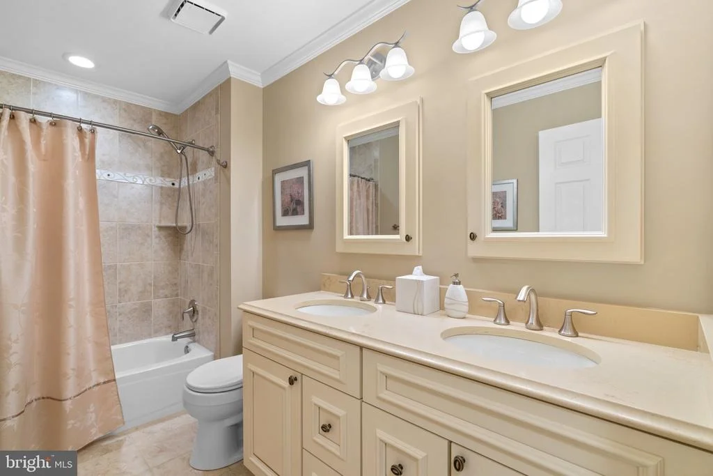 Photo of 17705 GLOBE THEATRE DRIVE