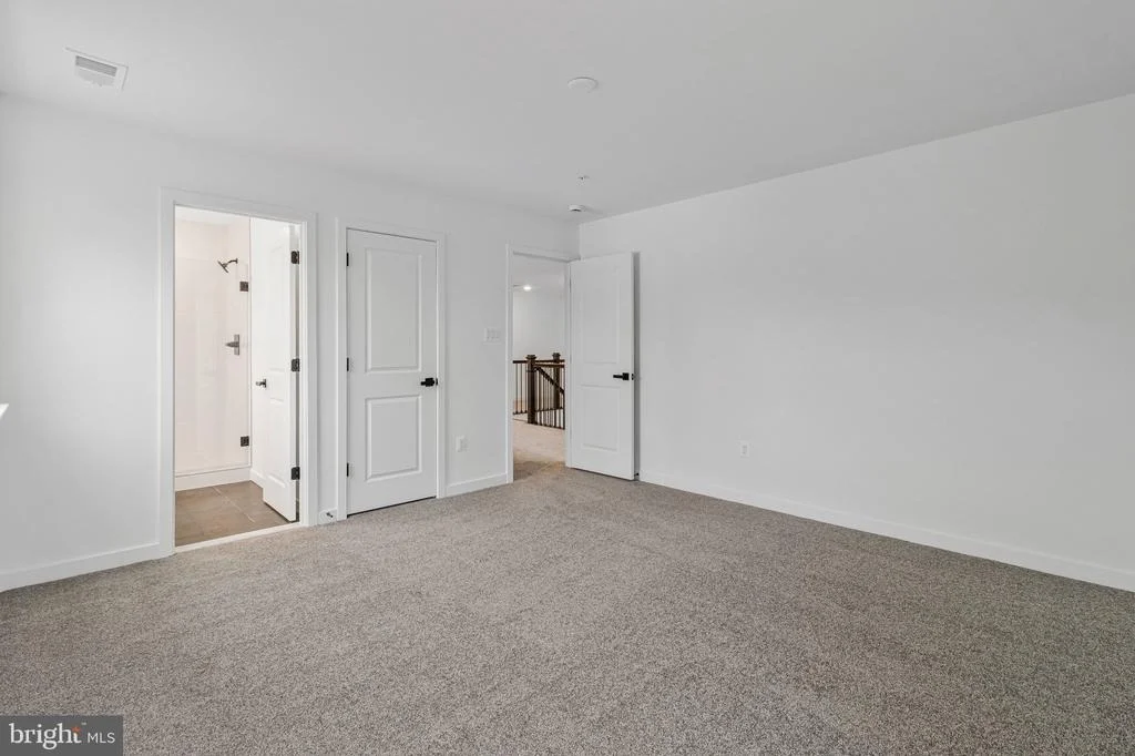 Photo of 2000 ARAM DRIVE